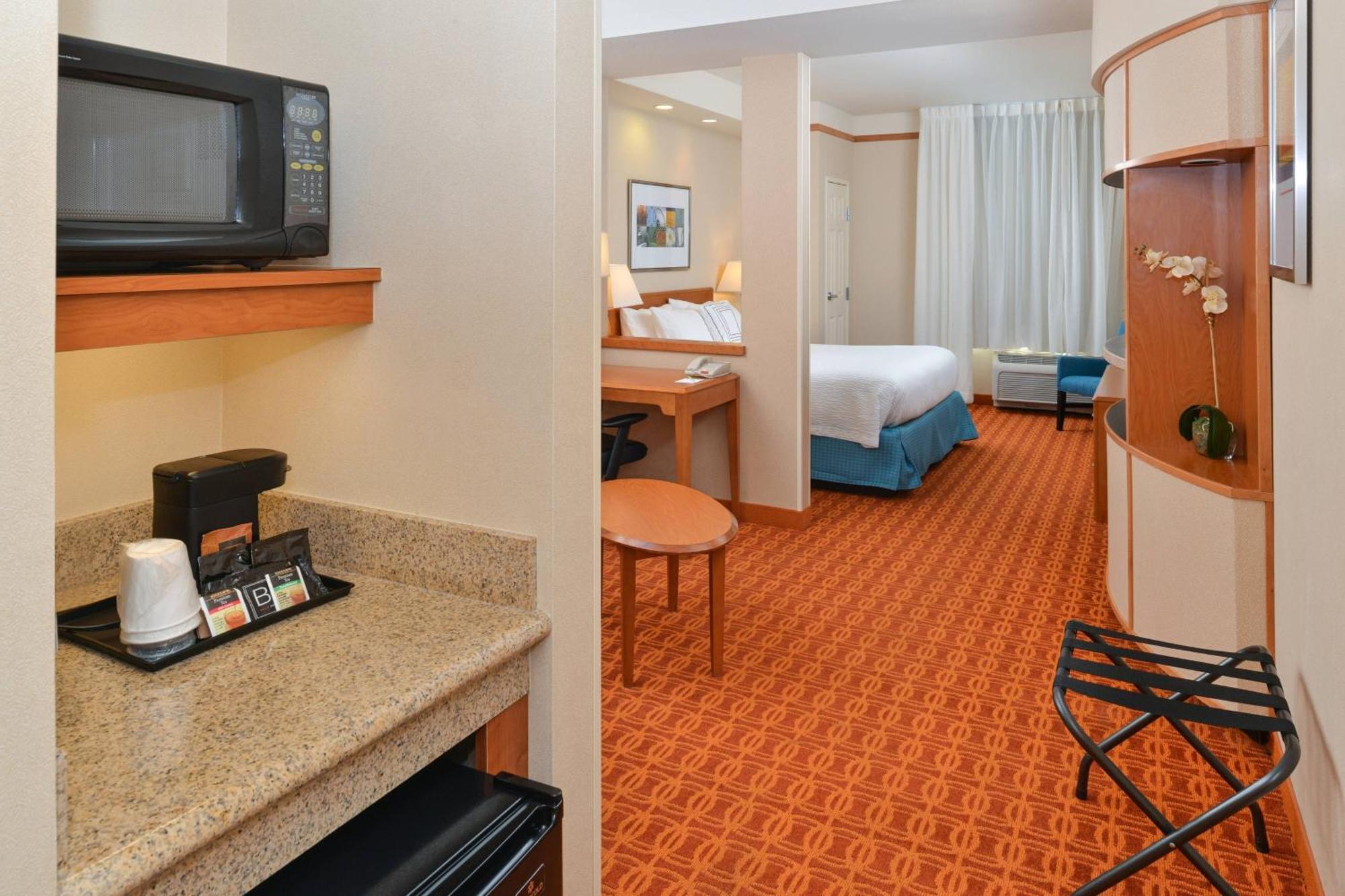 Fairfield Inn And Suites By Marriott Elk Grove Exterior foto