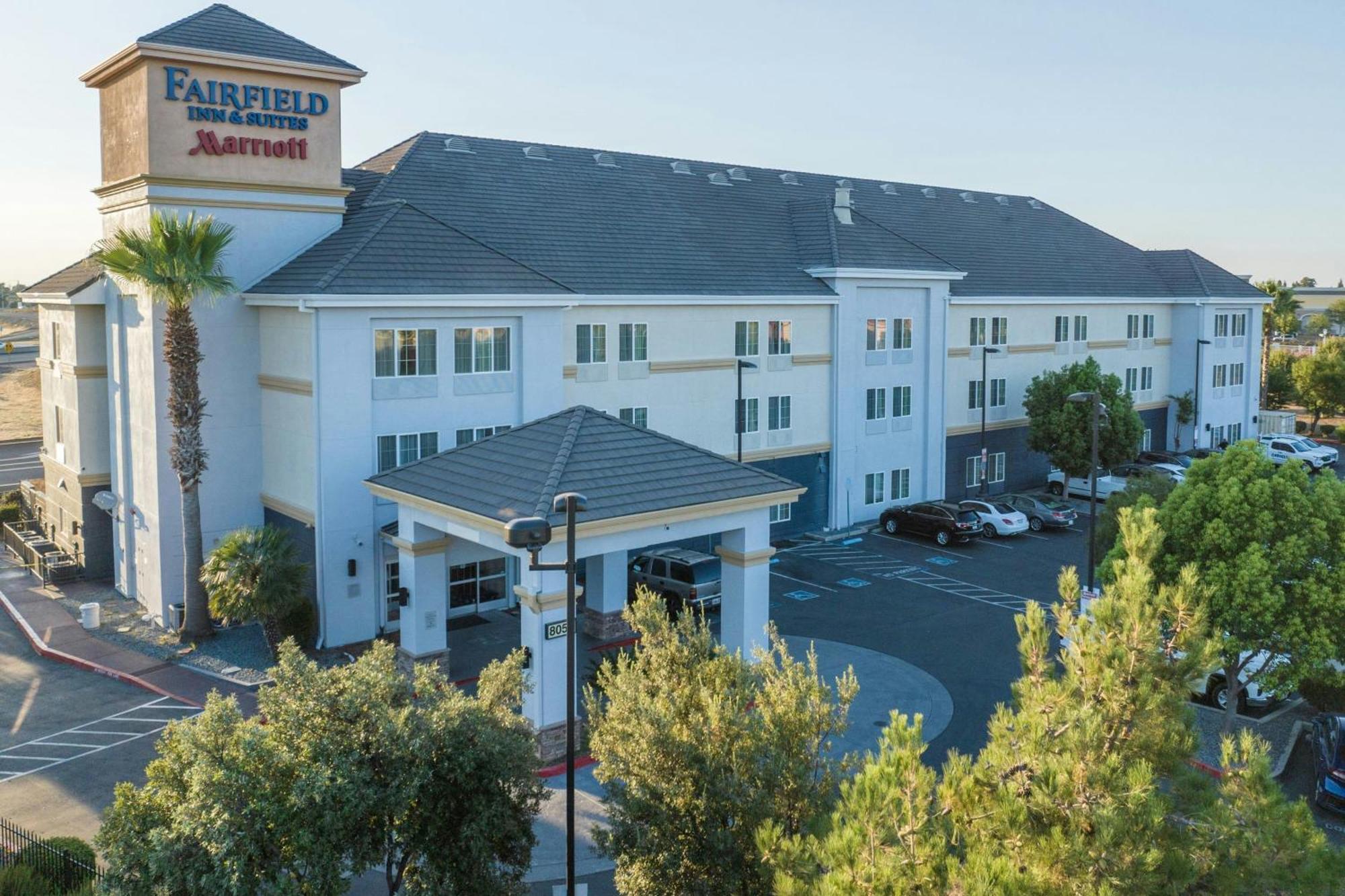 Fairfield Inn And Suites By Marriott Elk Grove Exterior foto